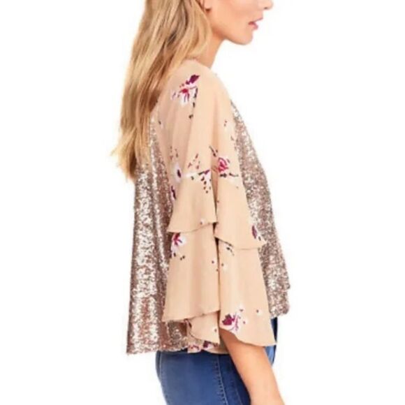 Free People Shimmy and Shake Sequin Flutter Sleeve Top Sz Small Gold Floral Boho - Picture 3 of 11